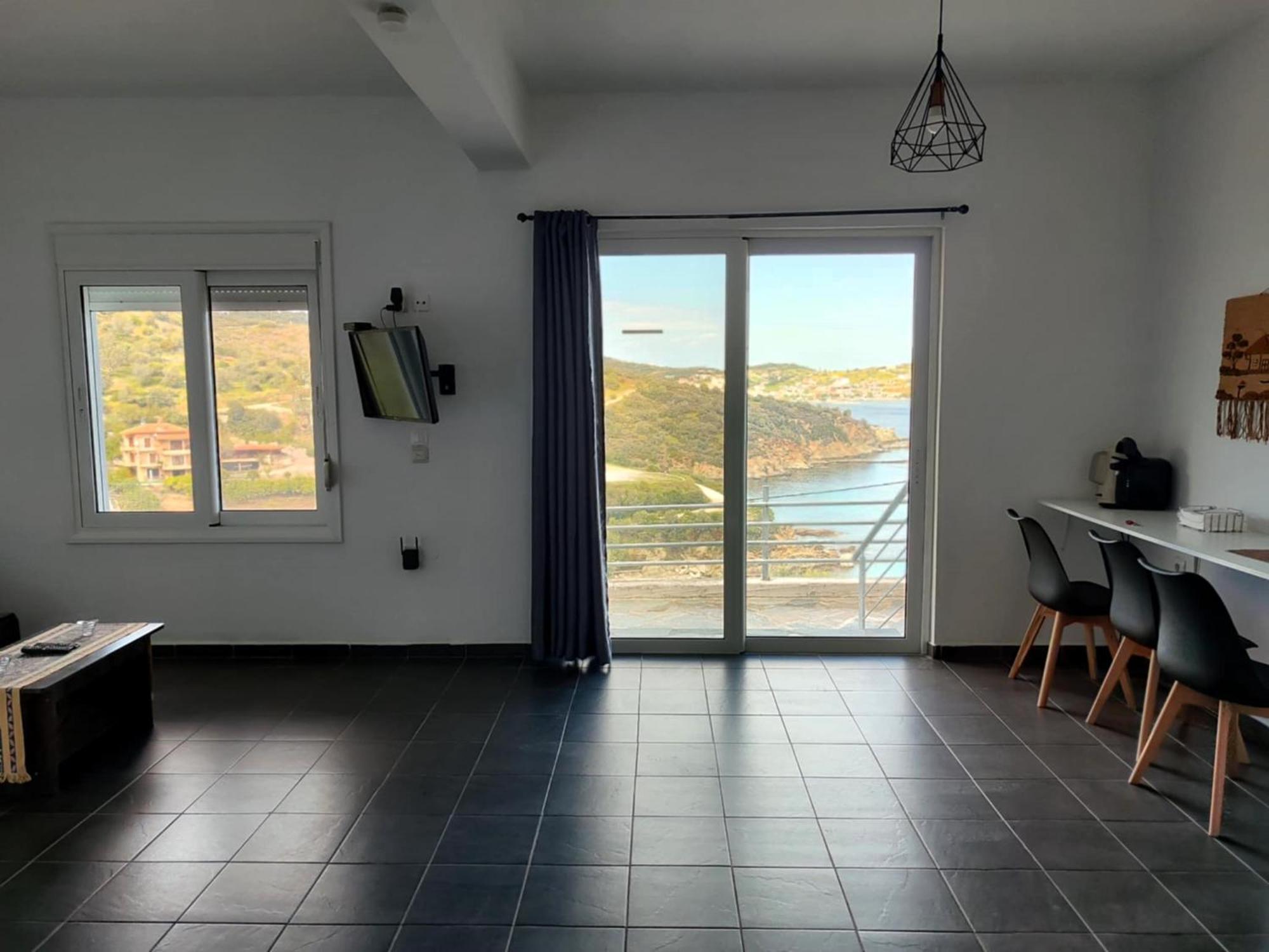 Aegean Beachfront Petriai Екстер'єр фото